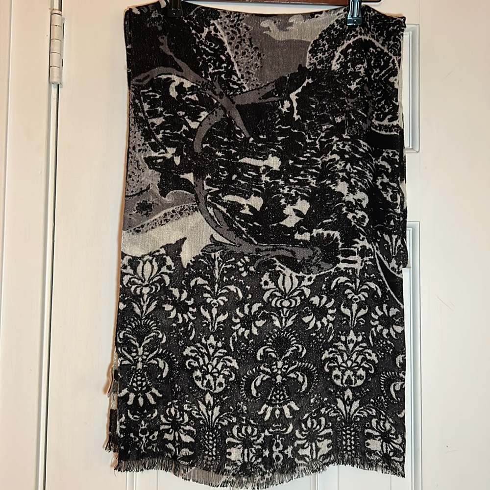 Collectioneighteen Scarf
